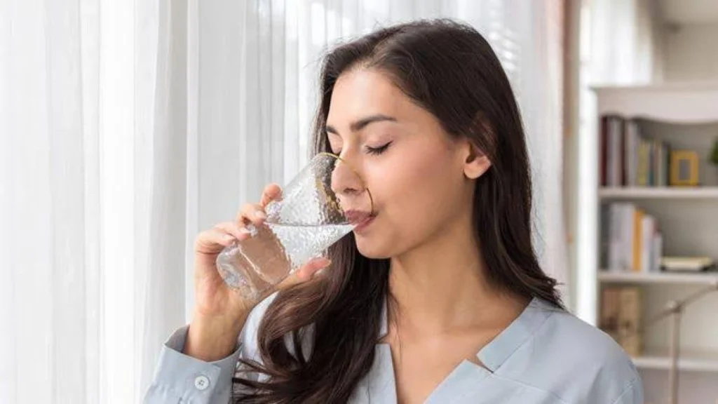 Air Putih dan Kesehatan Kulit: Mitos atau Fakta?