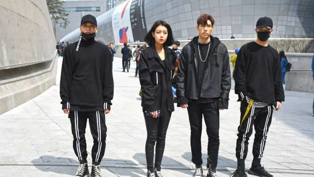 Tren Streetwear Korea di Indonesia: Gaya Edgy dan Kreatif untuk Generasi Muda
