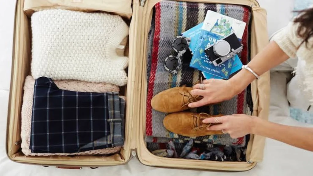 Tips Packing Cerdas untuk Perjalanan yang Stylish